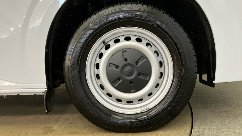 Volkswagen Transporter T32 Lwb Diesel 2.0 TDI 150 Commerce Plus Van